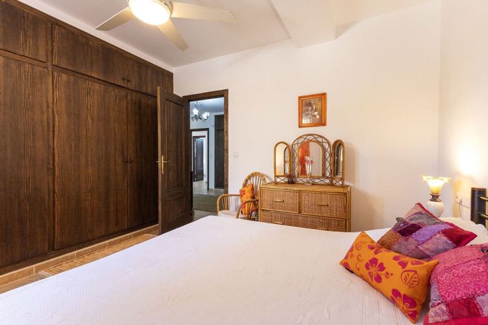 Image No.31-5 Bed Villa for sale