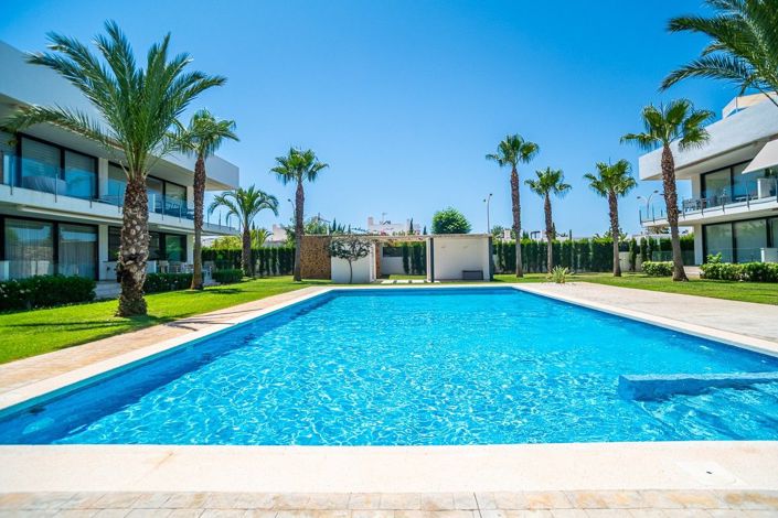 Image No.43-3 Bed Apartment for sale