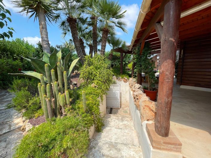 Image No.45-4 Bed Villa for sale