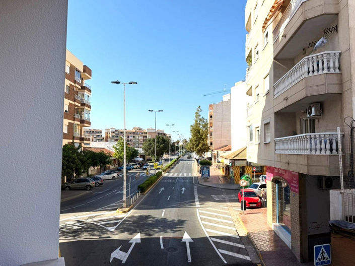Image No.32-2 Bed Apartment for sale