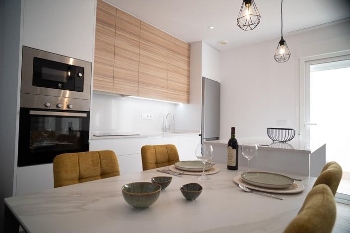 Image No.7-2 Bed House for sale