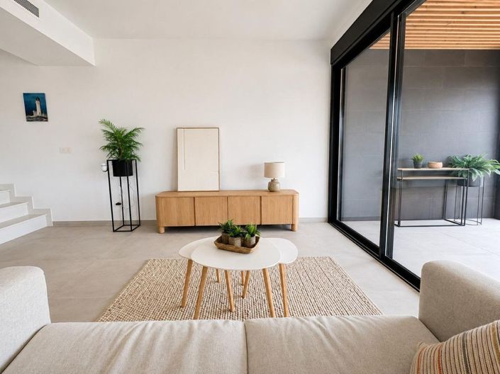 Image No.10-3 Bed Apartment for sale