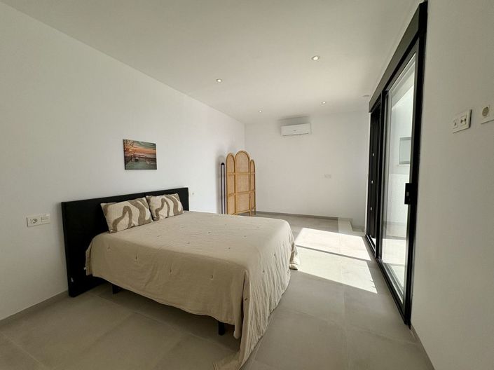 Image No.17-3 Bed Apartment for sale