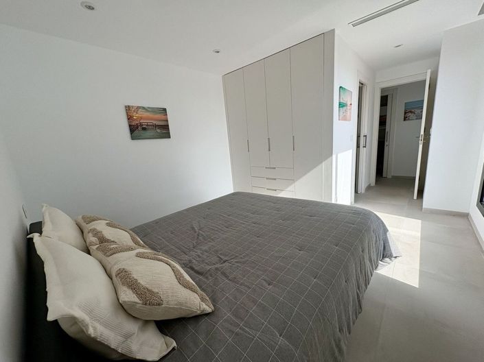 Image No.32-3 Bed Apartment for sale