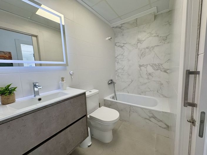 Image No.36-3 Bed Apartment for sale