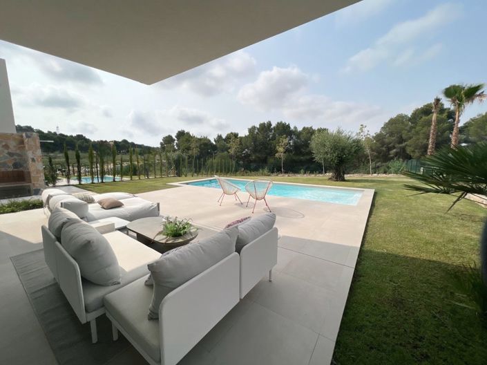 Image No.3-3 Bed Villa for sale