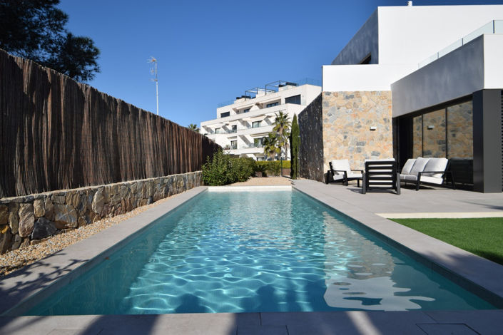 Image No.2-3 Bed Villa for sale