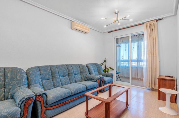 Image No.4-Appartement de 2 chambres à vendre à Torrevieja