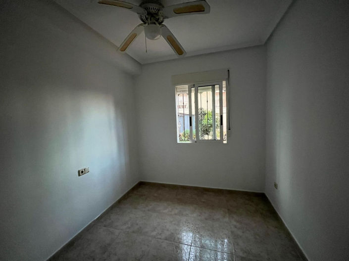 Image No.11-3 Bed Townhouse for sale