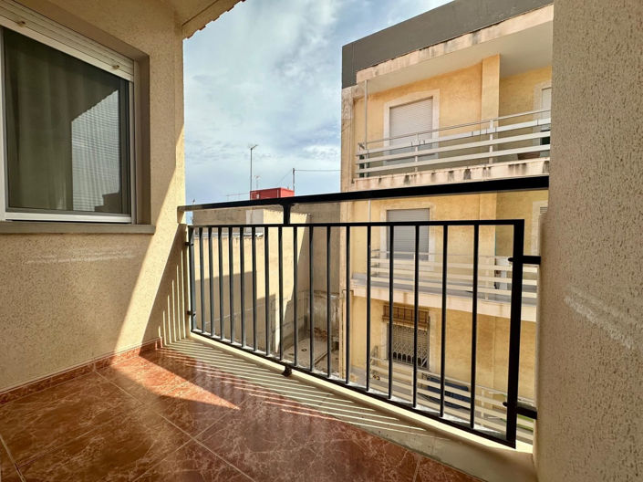 Image No.17-3 Bed Apartment for sale