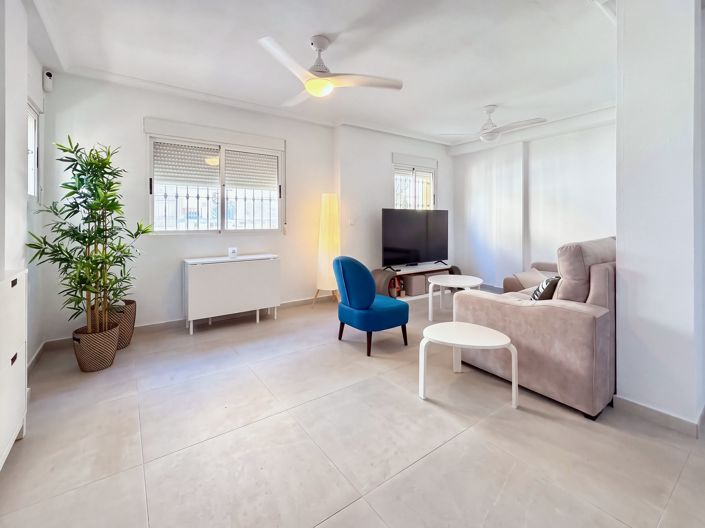 Image No.6-3 Bed Townhouse for sale