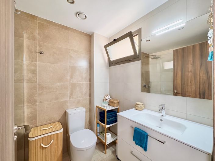 Image No.23-2 Bed Apartment for sale