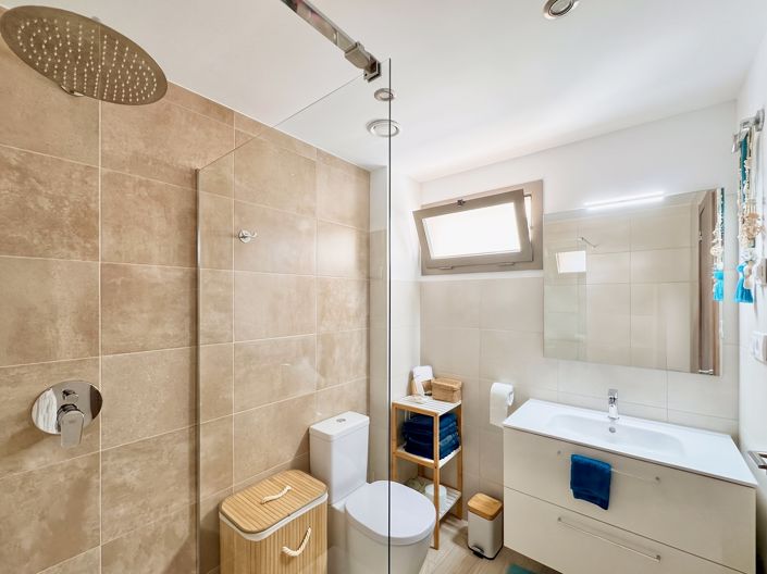 Image No.24-2 Bed Apartment for sale
