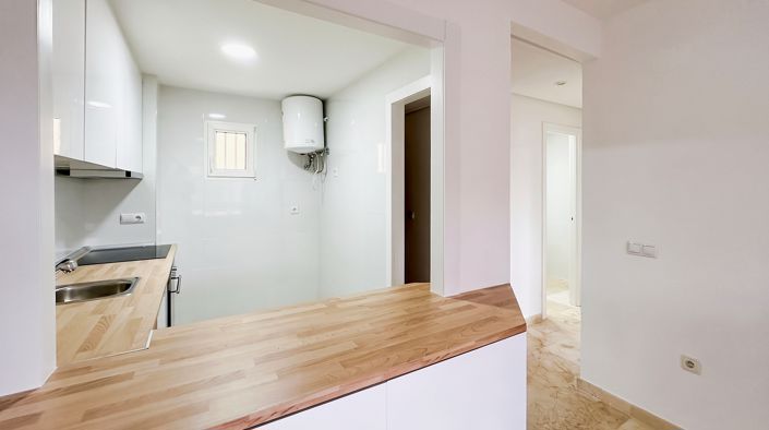 Image No.10-2 Bed Apartment for sale