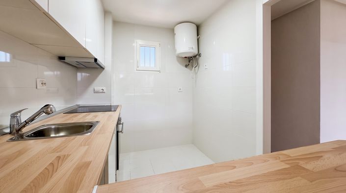 Image No.12-2 Bed Apartment for sale