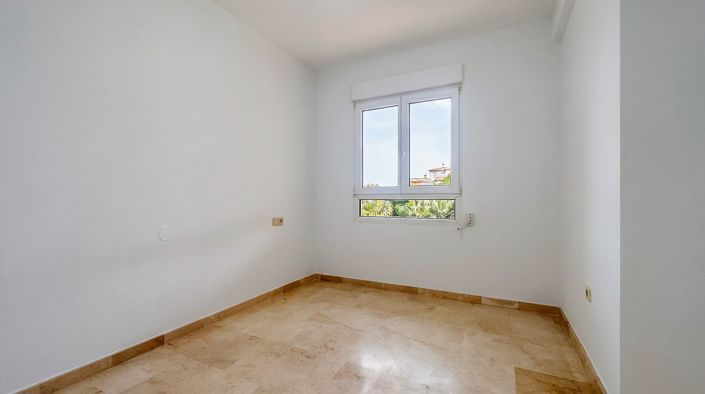 Image No.17-2 Bed Apartment for sale