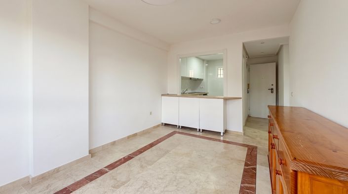 Image No.9-2 Bed Apartment for sale