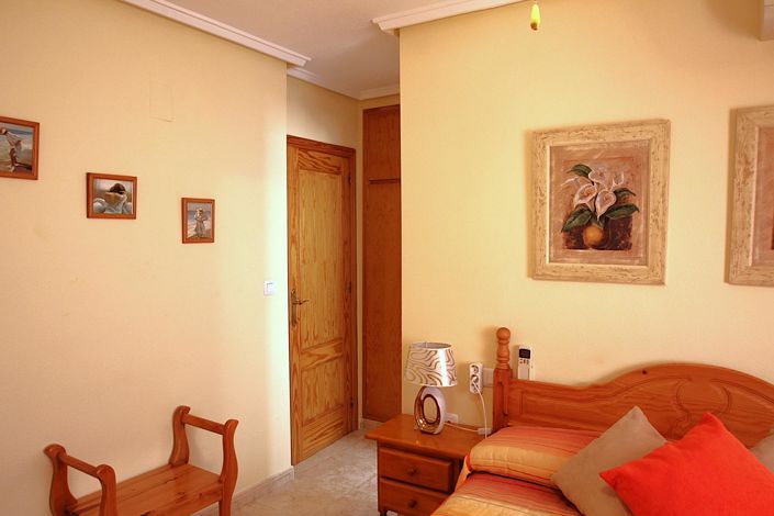 Image No.15-3 Bed Apartment for sale