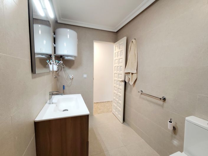 Image No.11-2 Bed Apartment for sale