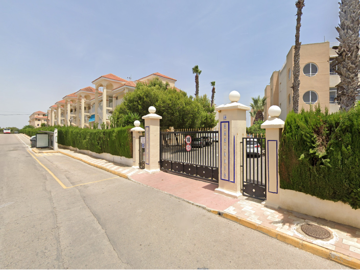 Image No.4-2 Bed Townhouse for sale
