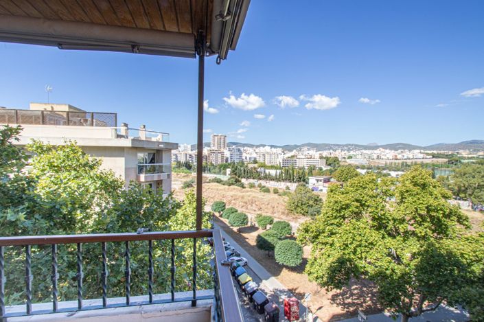 Image No.32-5 Bed Apartment for sale