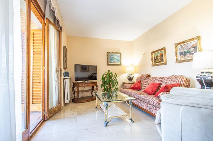 Image No.5-5 Bed Apartment for sale