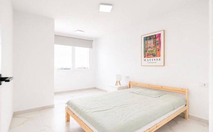 Image No.11-3 Bed Apartment for sale