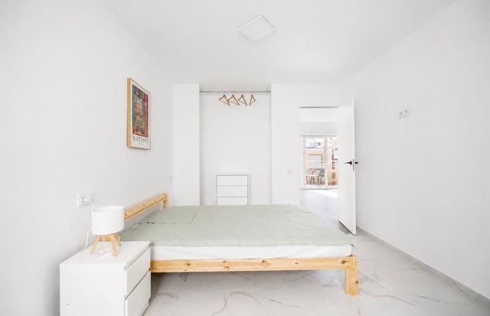 Image No.12-3 Bed Apartment for sale