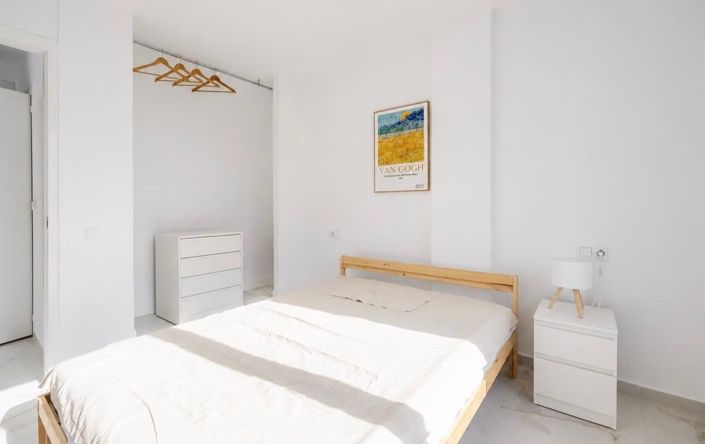Image No.9-3 Bed Apartment for sale