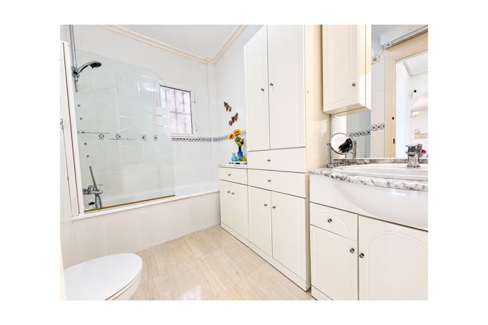 Image No.17-2 Bed Apartment for sale