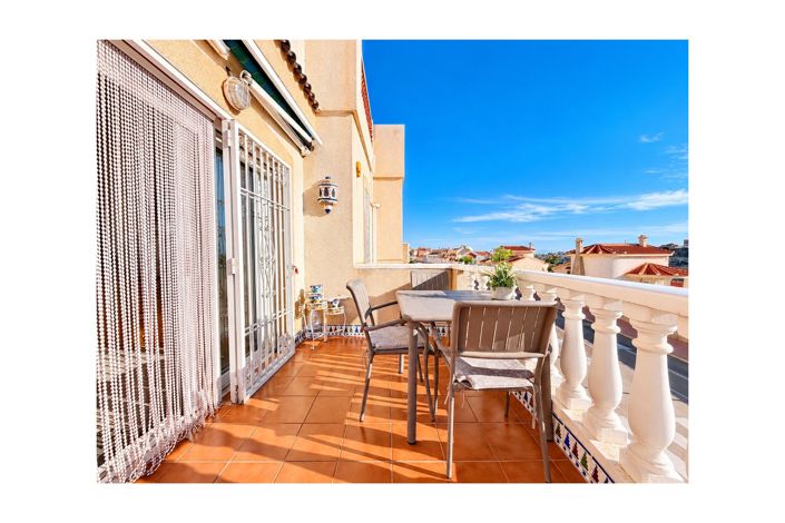 Image No.8-2 Bed Apartment for sale