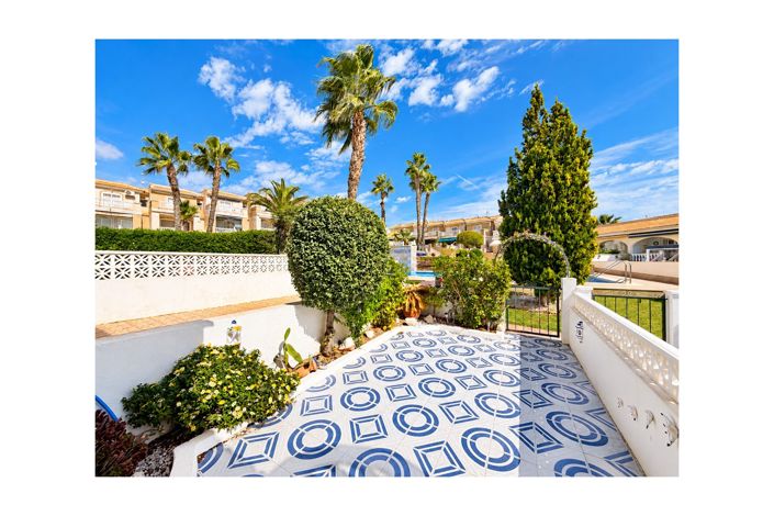 Image No.3-2 Bed Townhouse for sale