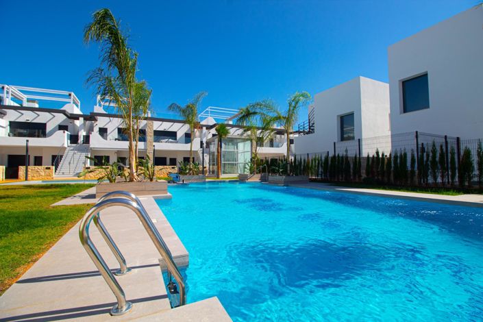 Image No.23-3 Bed Apartment for sale