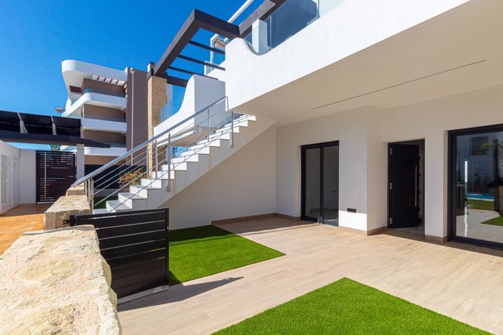 Image No.3-3 Bed Apartment for sale