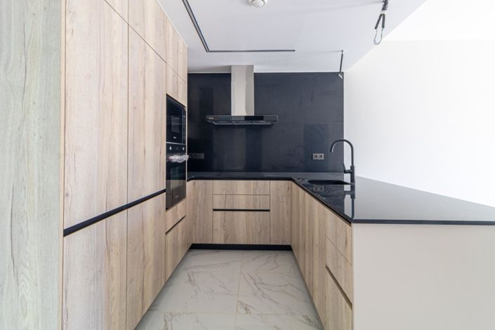 Image No.9-3 Bed Apartment for sale