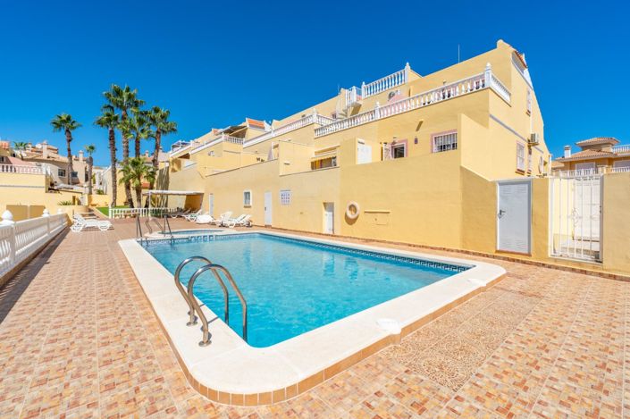 Image No.35-2 Bed Townhouse for sale