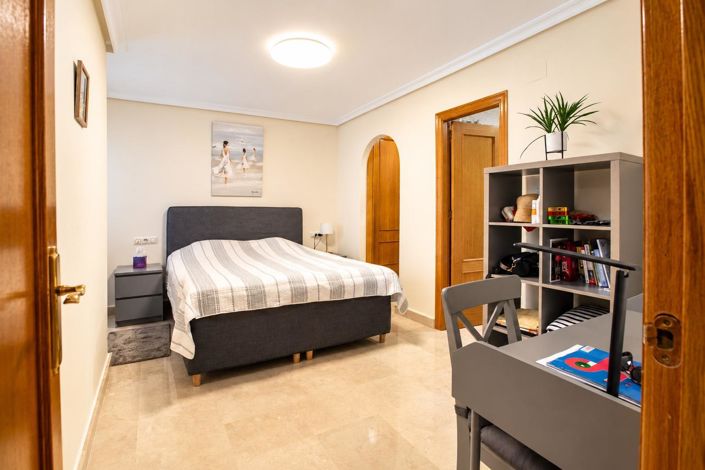 Image No.16-3 Bed Apartment for sale