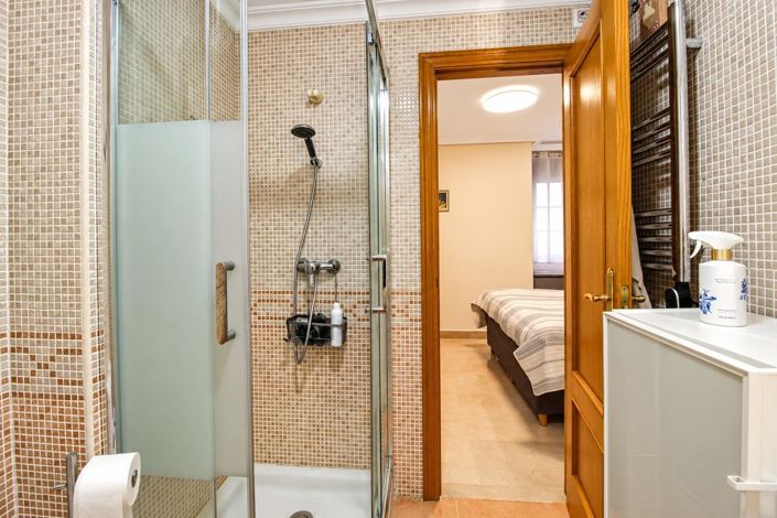 Image No.22-3 Bed Apartment for sale