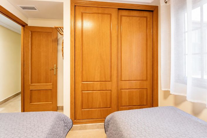 Image No.27-3 Bed Apartment for sale