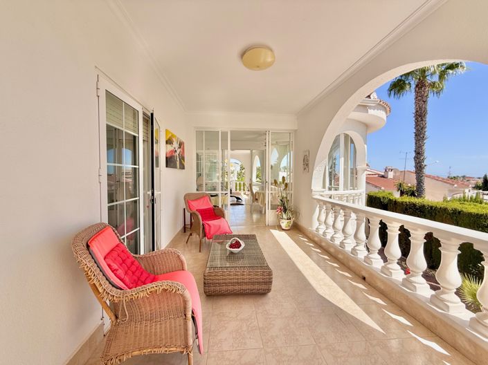 Image No.19-4 Bed Villa for sale