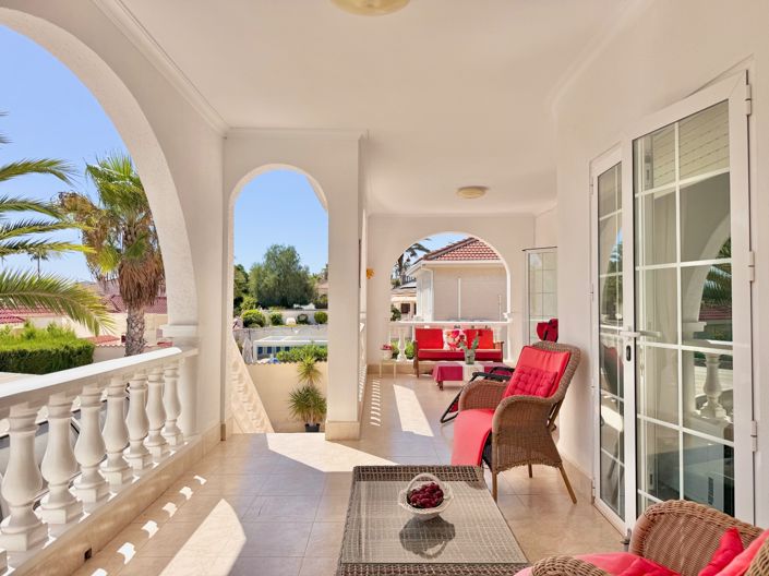 Image No.20-4 Bed Villa for sale