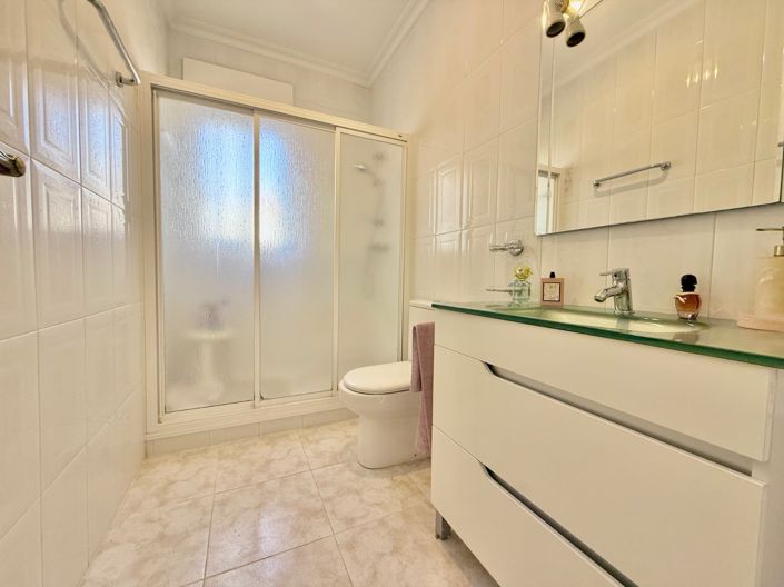 Image No.23-4 Bed Villa for sale
