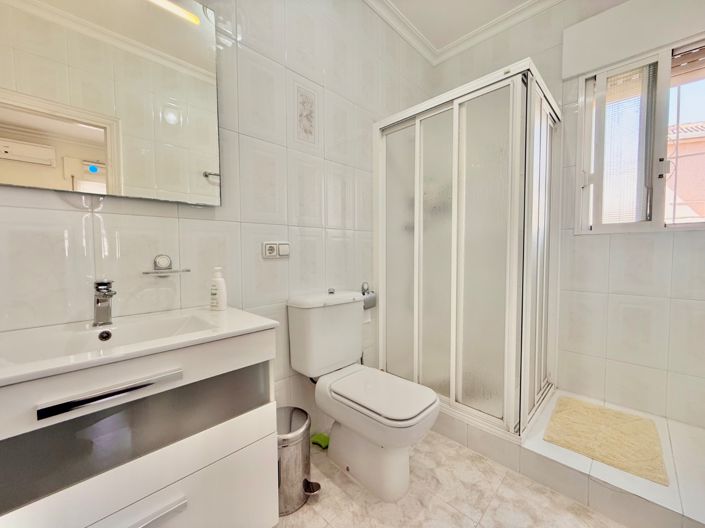 Image No.25-4 Bed Villa for sale