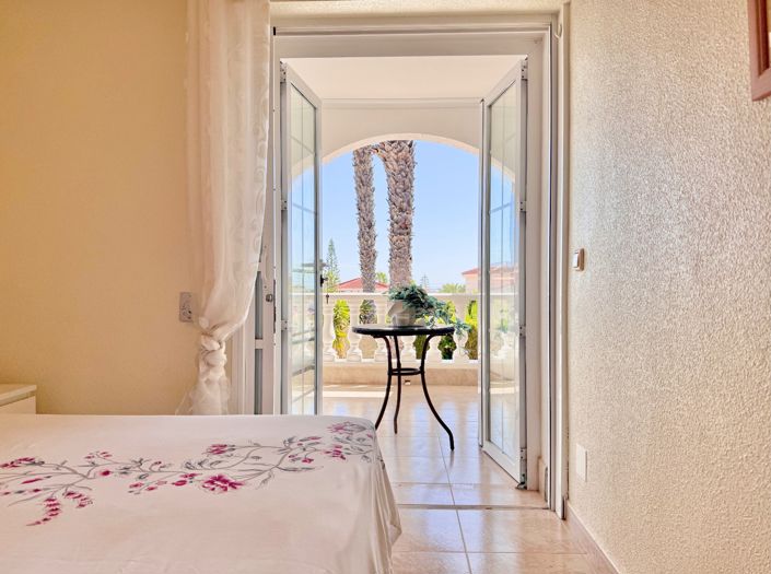 Image No.29-4 Bed Villa for sale
