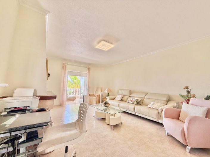 Image No.4-4 Bed Villa for sale