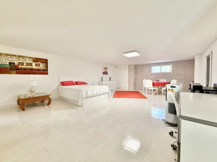 Image No.40-4 Bed Villa for sale