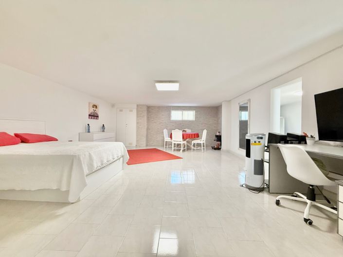 Image No.41-4 Bed Villa for sale