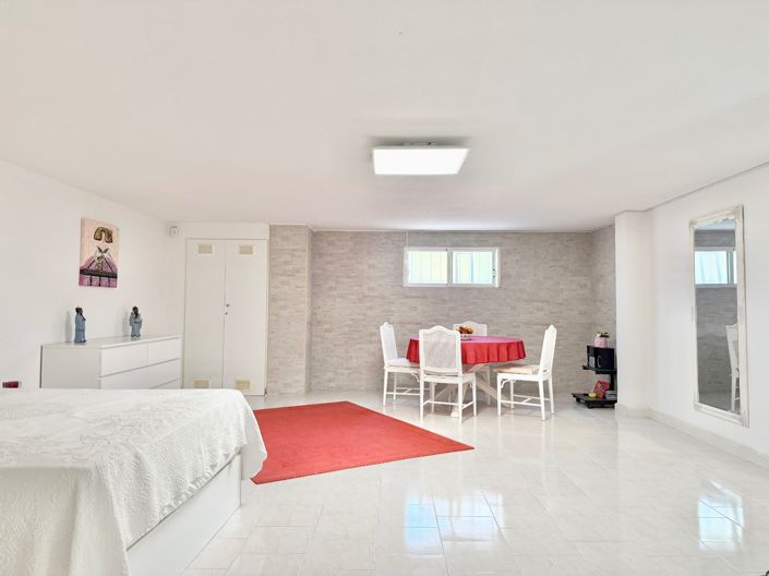Image No.44-4 Bed Villa for sale