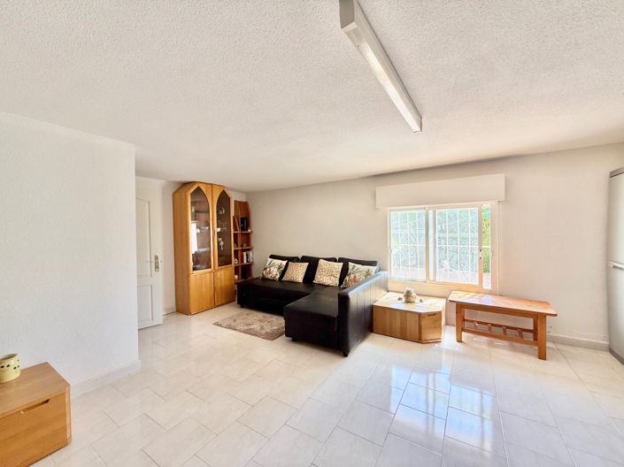 Image No.48-4 Bed Villa for sale