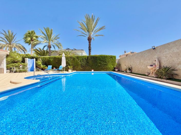 Image No.49-4 Bed Villa for sale